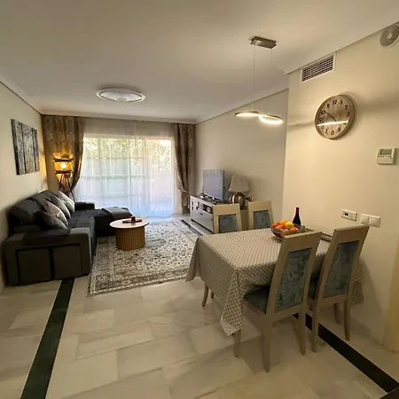 דירה Elviria Front *